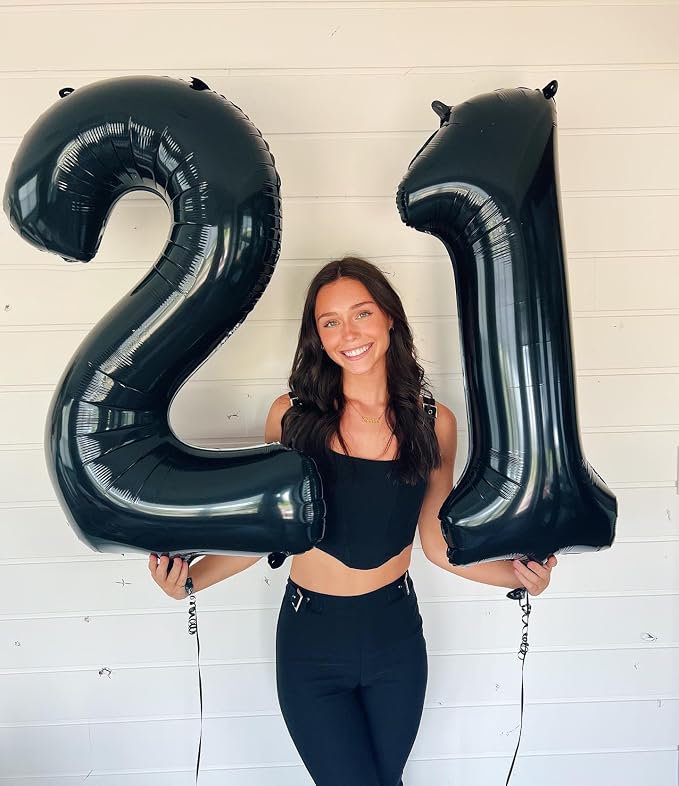 Black 11 Balloon - Image 9