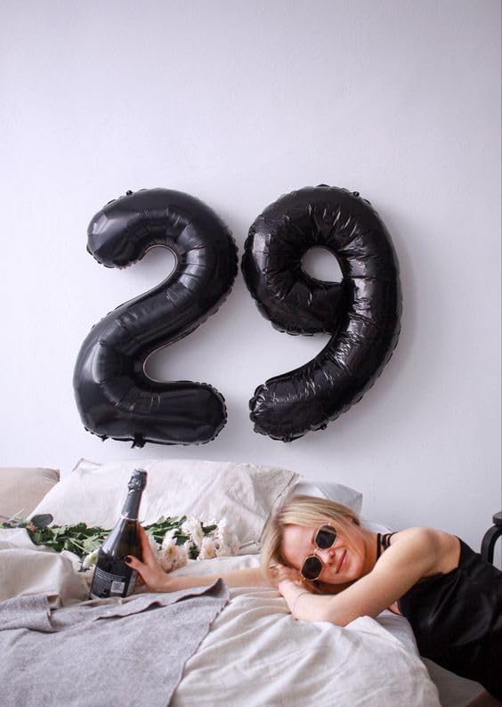 Black 17 Balloon - Image 2