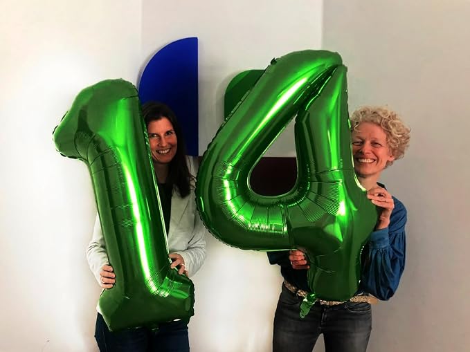 Green 4 Balloon - Image 4