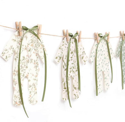 8pcs Neutral Baby Shower Bunting by WAHAWU