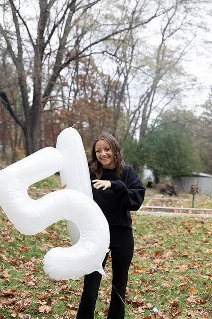 White 15 Balloon - Image 8