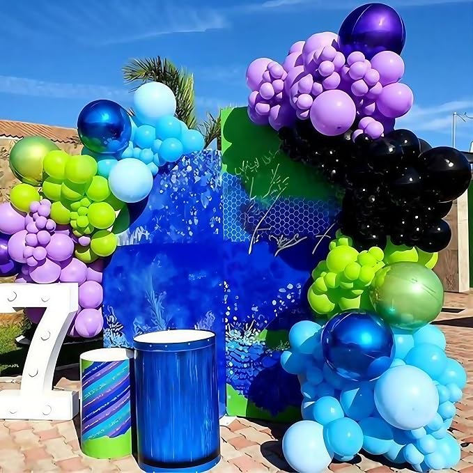 Black and Green Balloons - Image 4