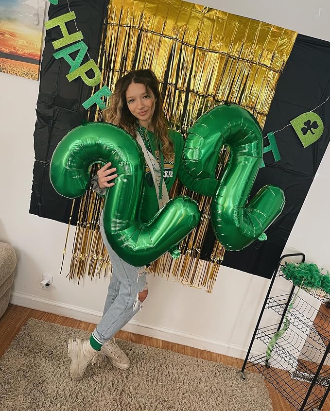 Green Number 18 Balloon 40 Inch - Image 4