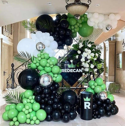 10 Inch Light Green Balloons - Image 4