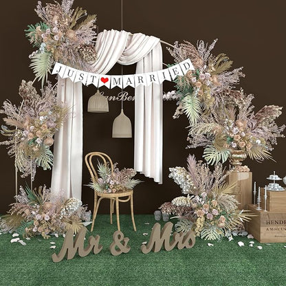VIOPVERY Wooden Mr & Mrs Wedding Sign - Image 6