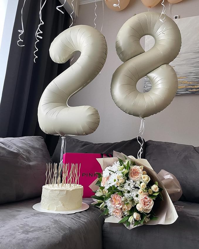 Cream Number 8 Balloon 40 Inch - Image 4