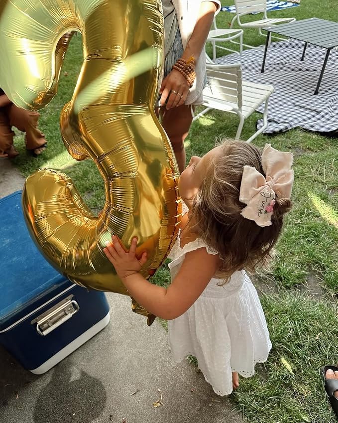 Light Gold 3 Balloon - Image 3